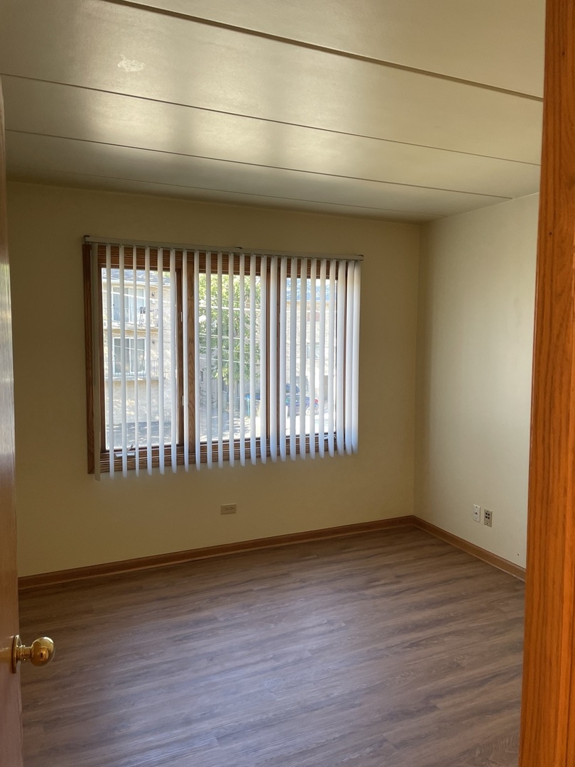 9532 Minnick Avenue 2w Property Photo 6