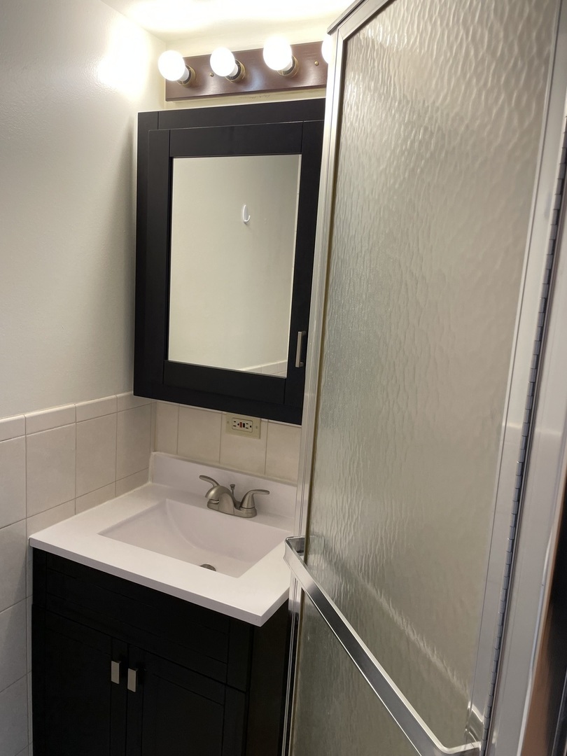 9532 Minnick Avenue 2w Property Photo 8