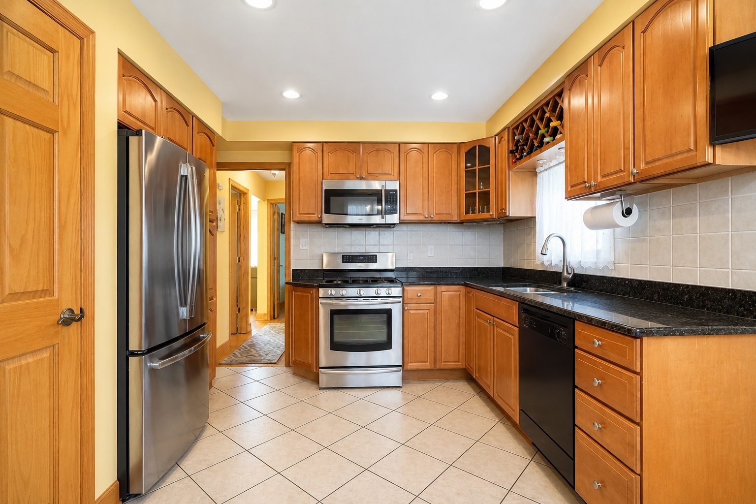 4333 N Oleander Avenue Property Photo 10