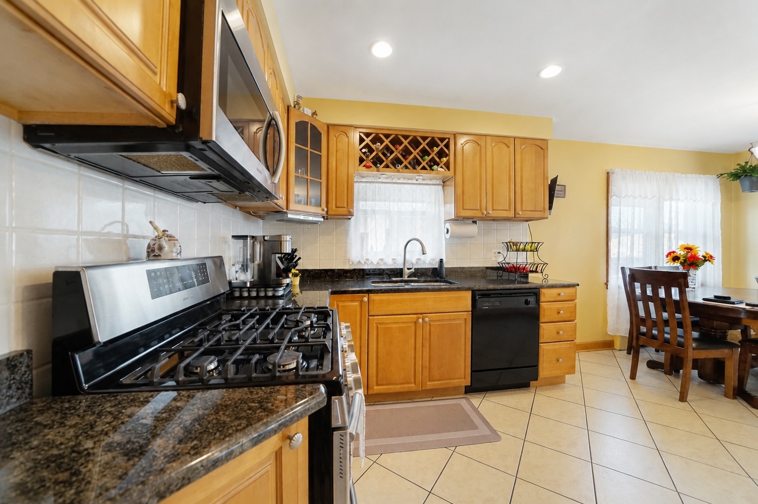 4333 N Oleander Avenue Property Photo 11