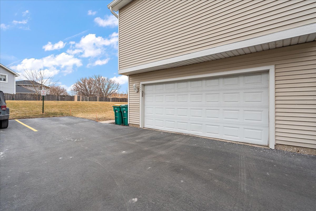 2941 Woodside Drive Property Photo 16