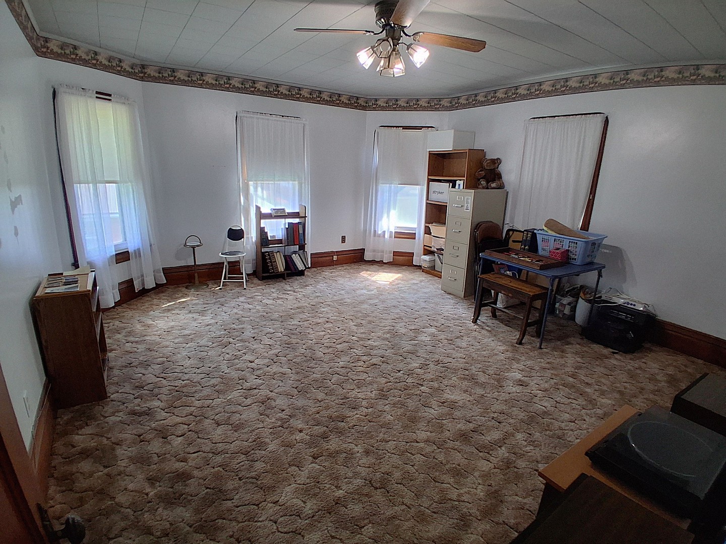 305 Hodgson Street Property Photo 46