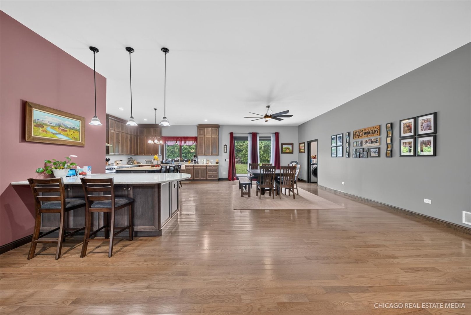 1210 Stonegate Drive Property Photo 3