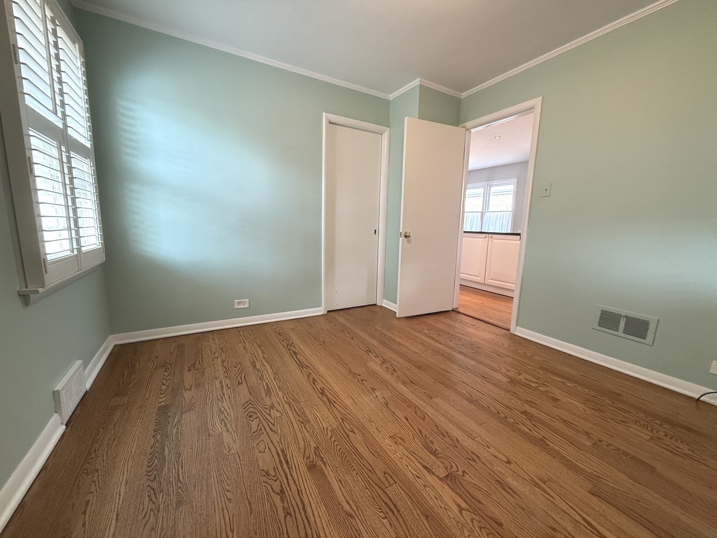9427 S Harding Avenue Property Photo 15