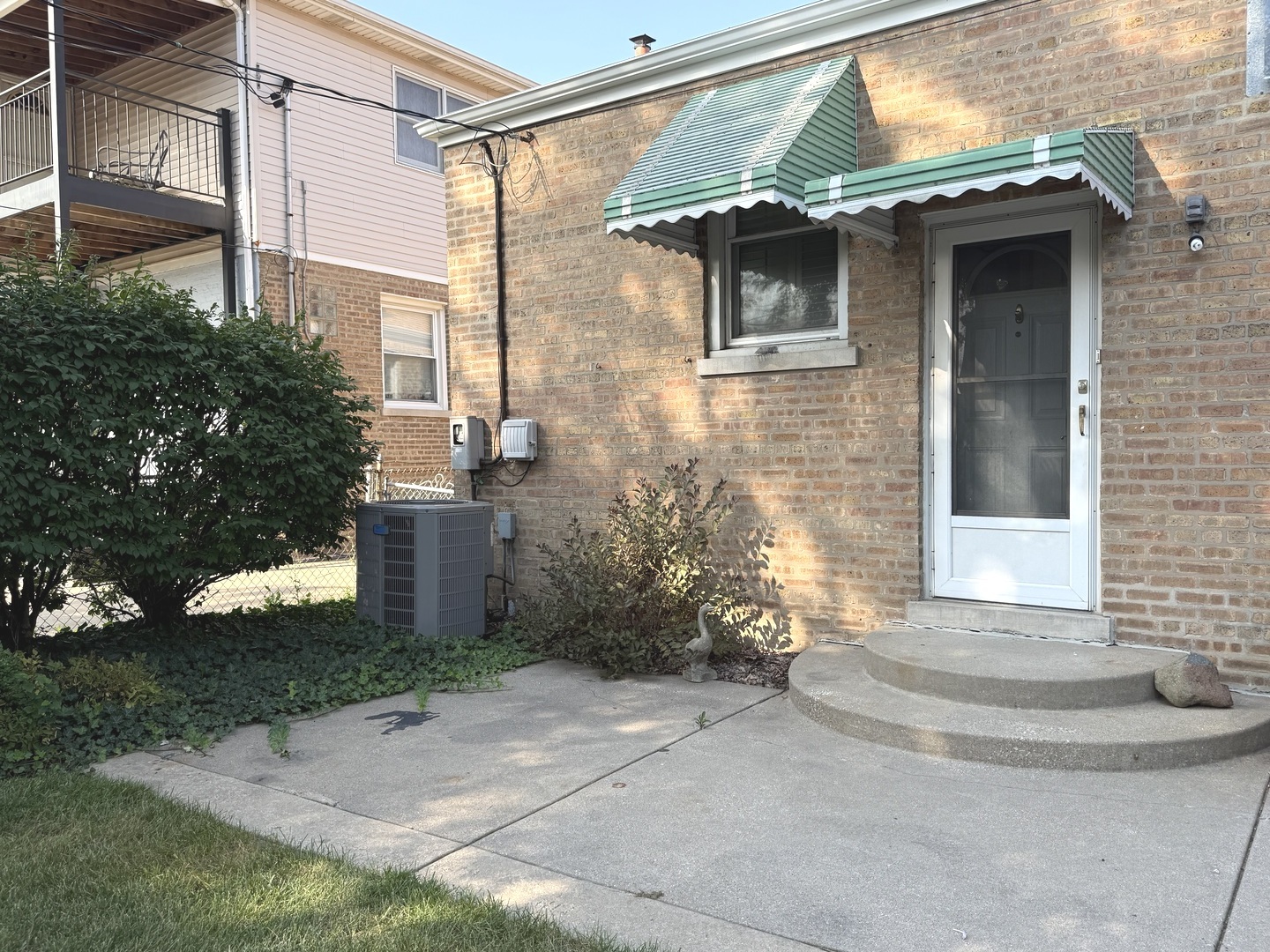 9427 S Harding Avenue Property Photo 30