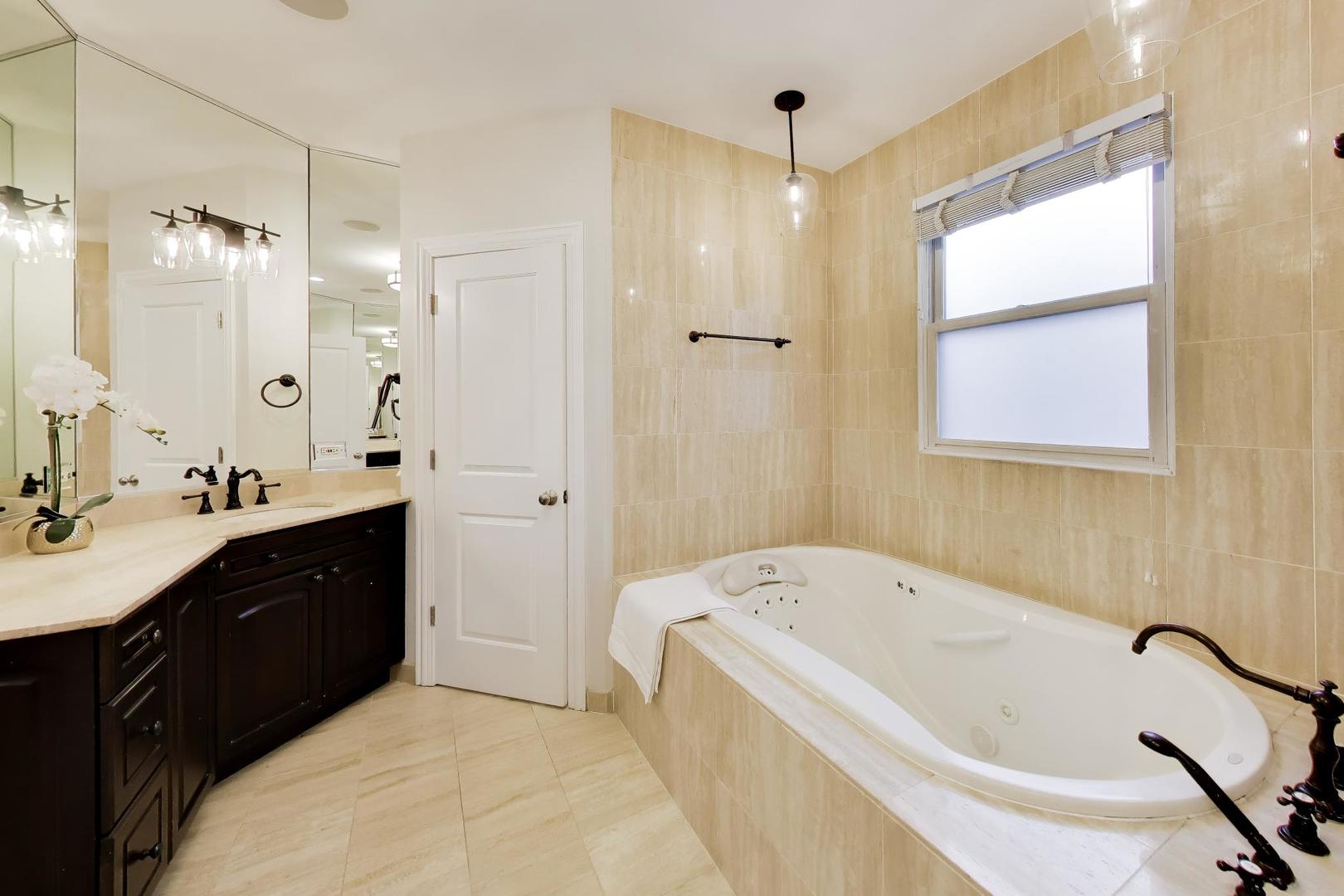 3414 N Oakley Avenue Property Photo 20