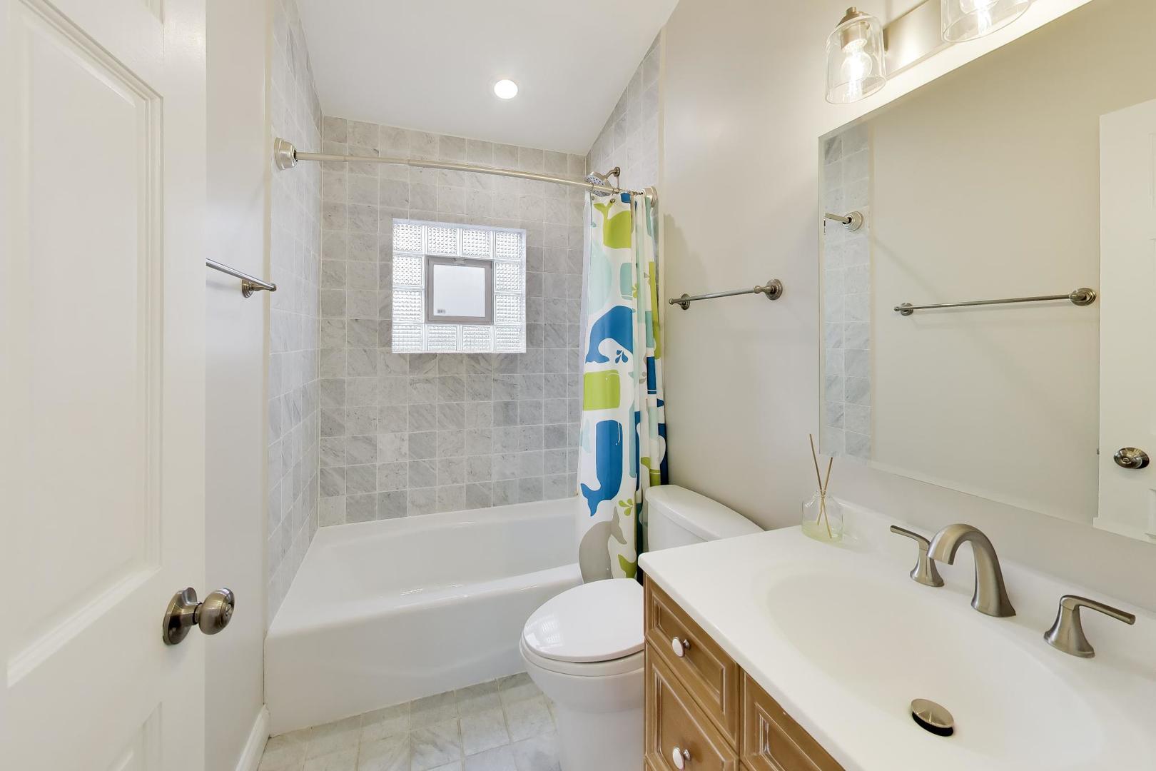 3414 N Oakley Avenue Property Photo 30