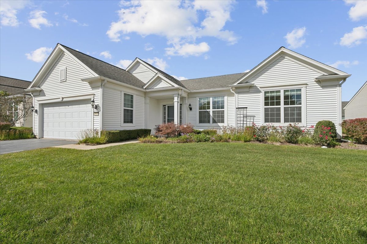 3228 Province Circle Property Photo 1