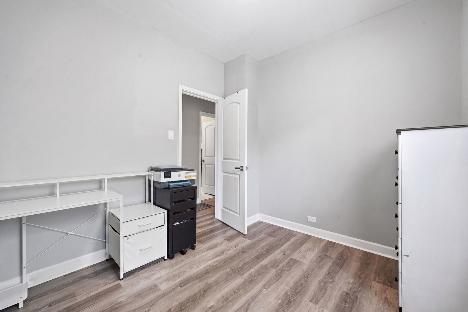 10747 S Forest Avenue Property Photo 14