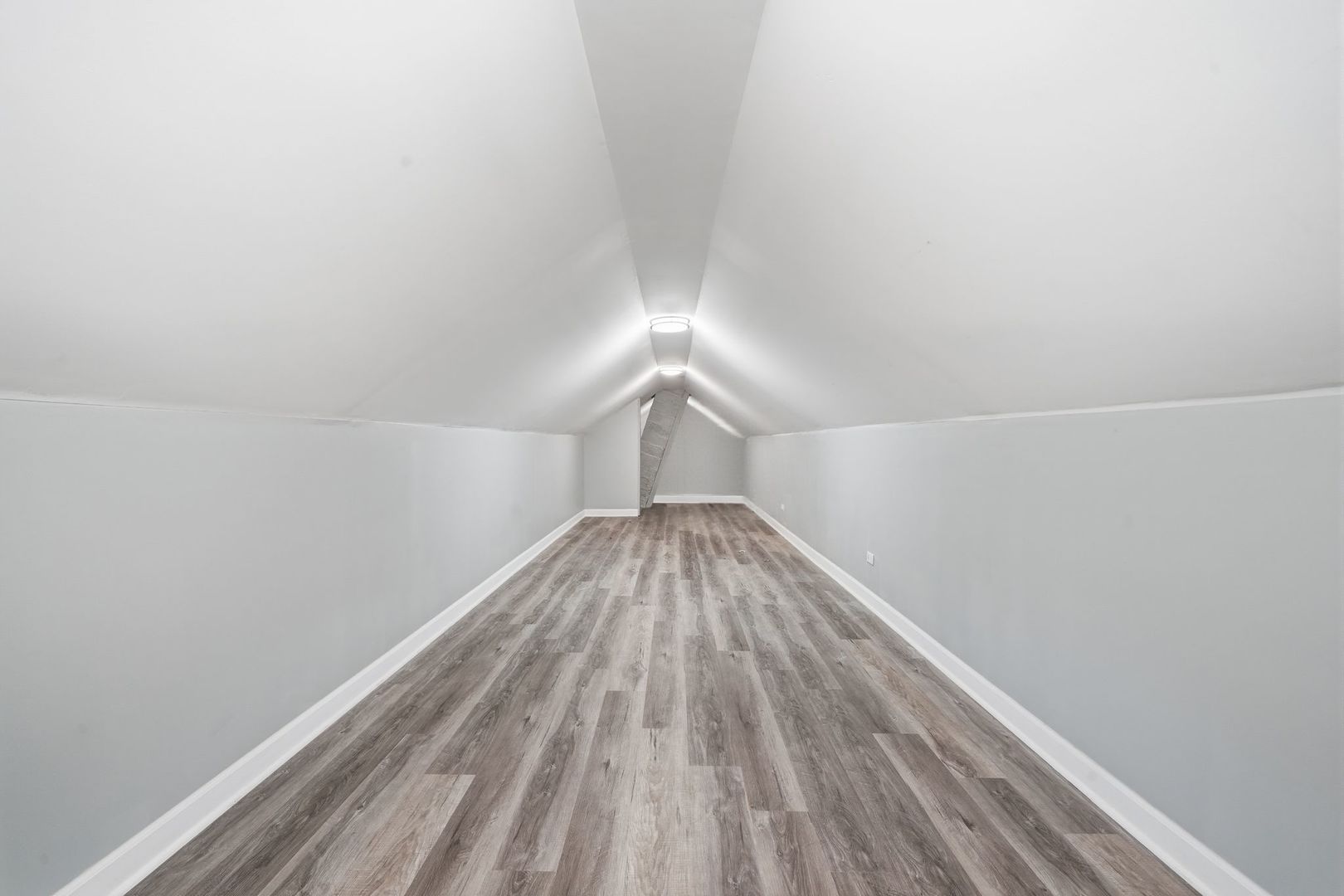 10747 S Forest Avenue Property Photo 18