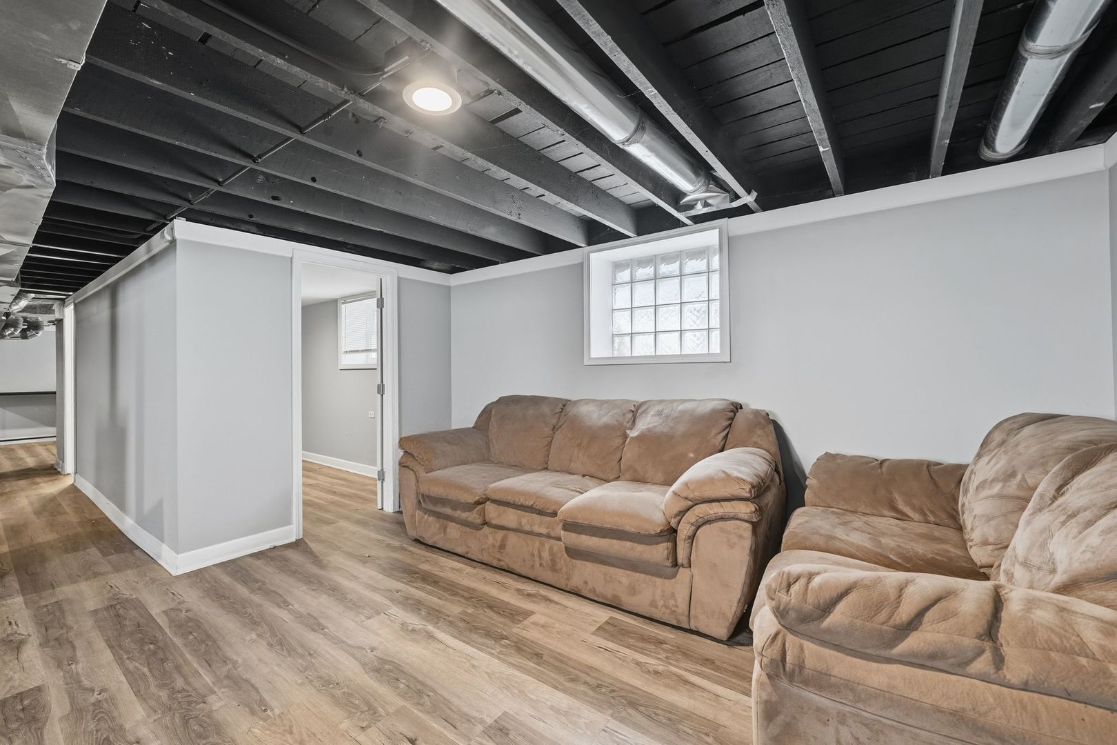 10747 S Forest Avenue Property Photo 21