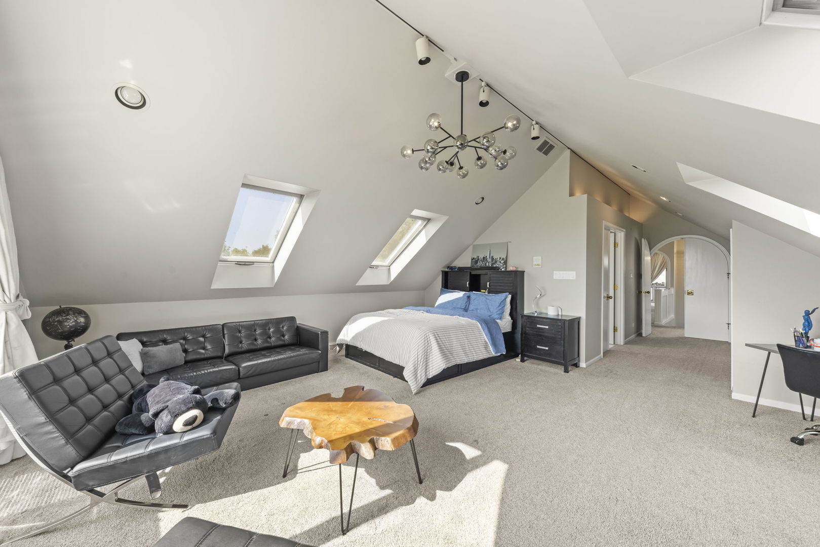 23w735 Hobson Road Property Photo 45