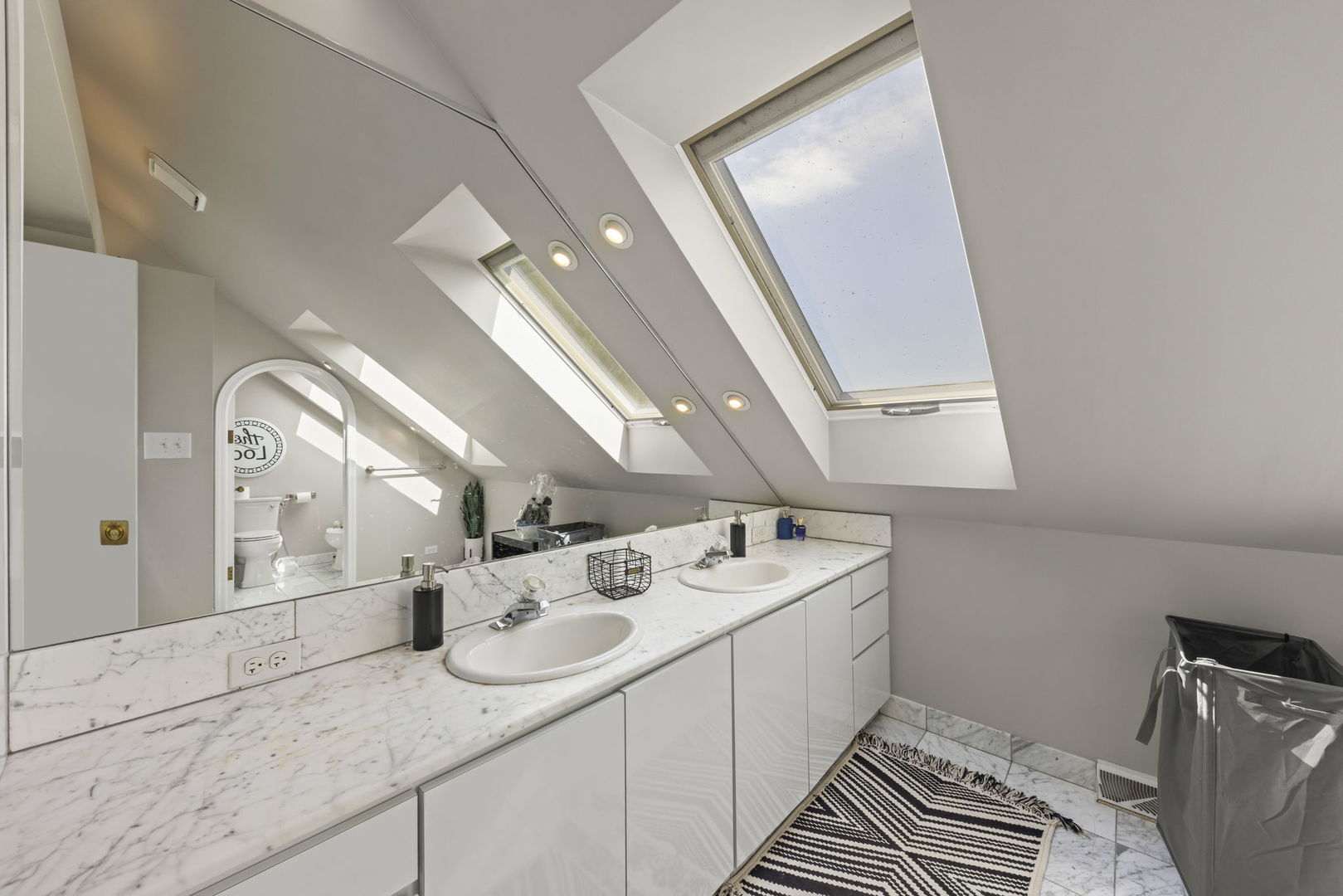 23w735 Hobson Road Property Photo 46