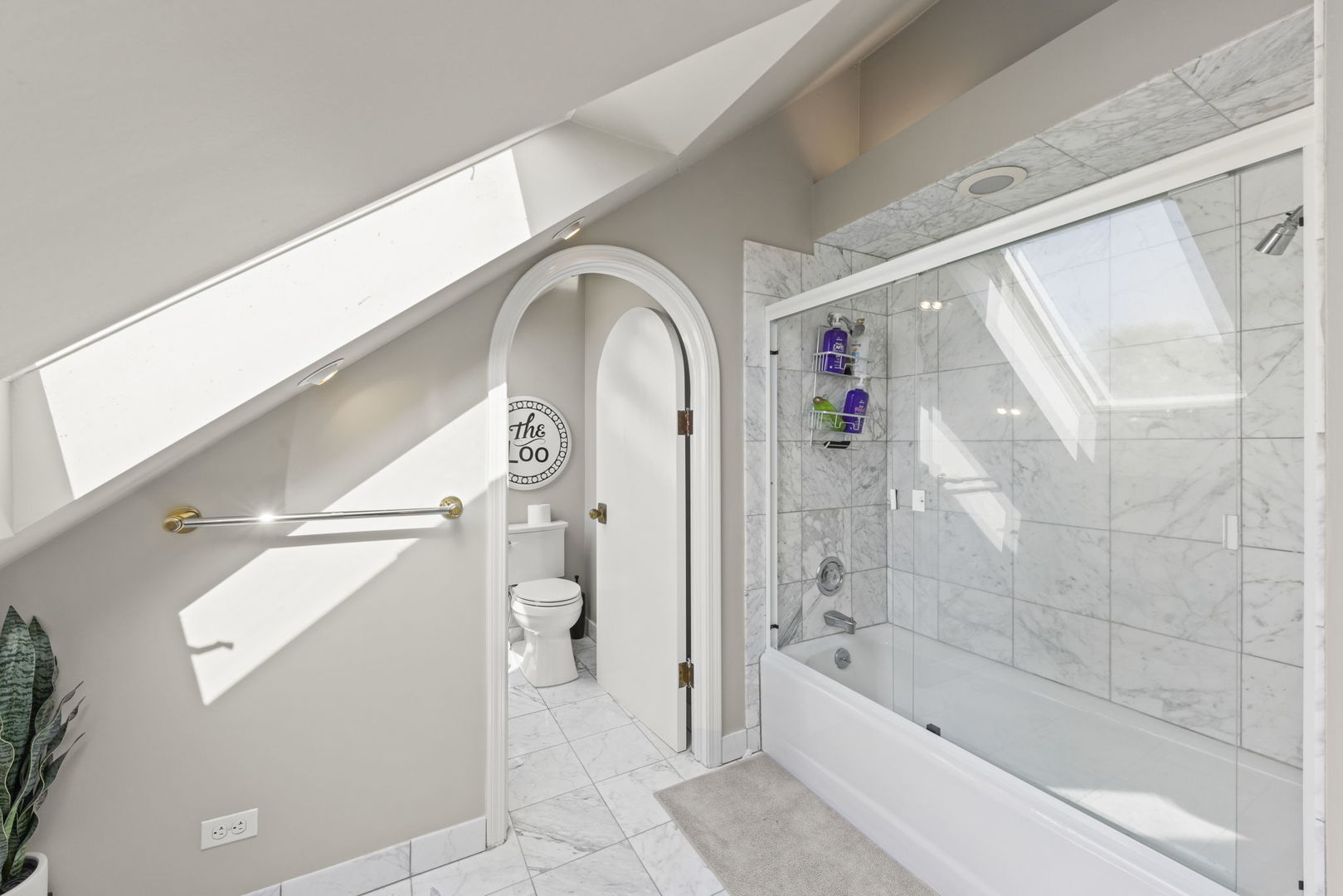 23w735 Hobson Road Property Photo 47