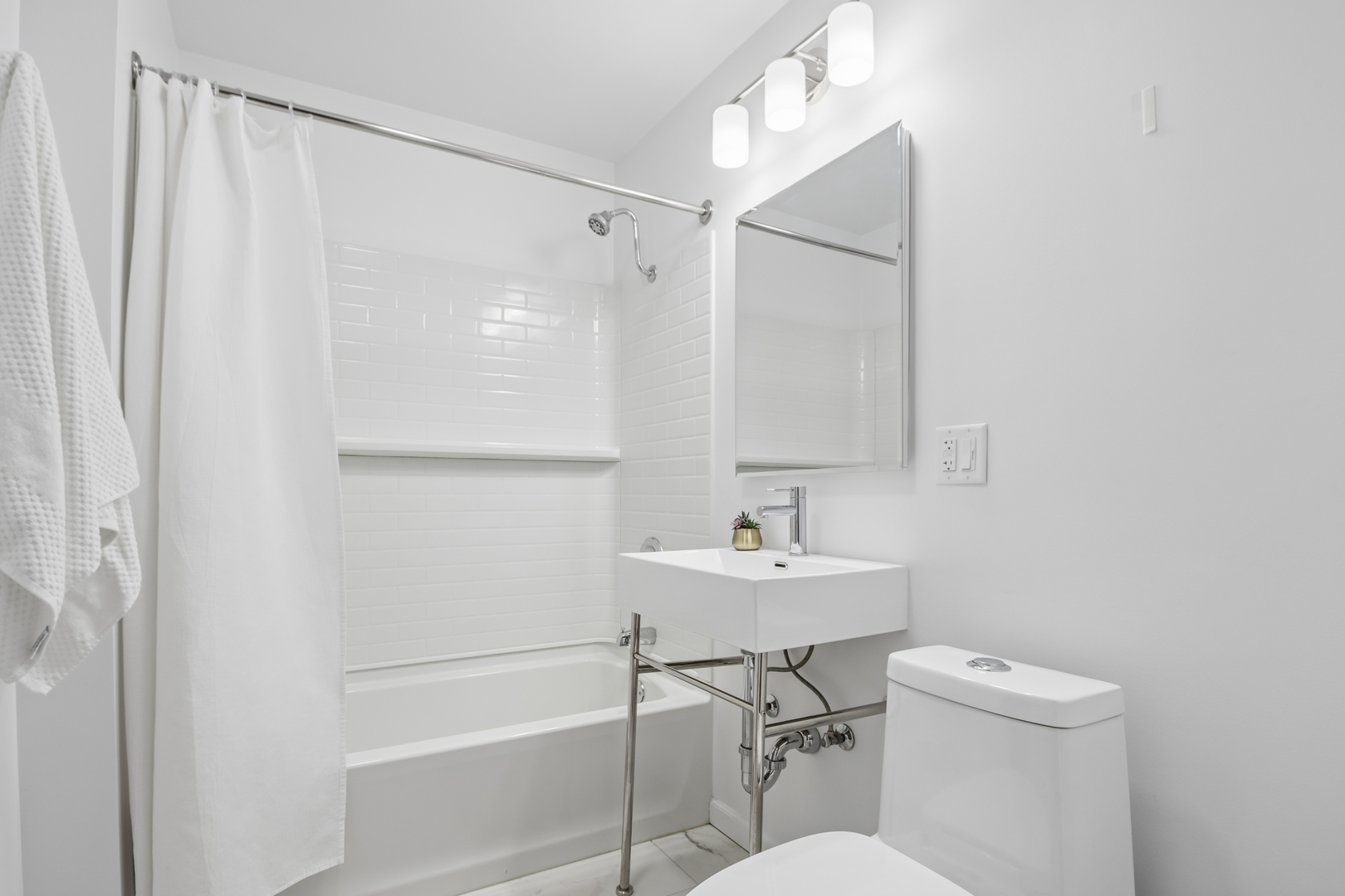 5463 S Ellis Avenue 1 Property Photo 14