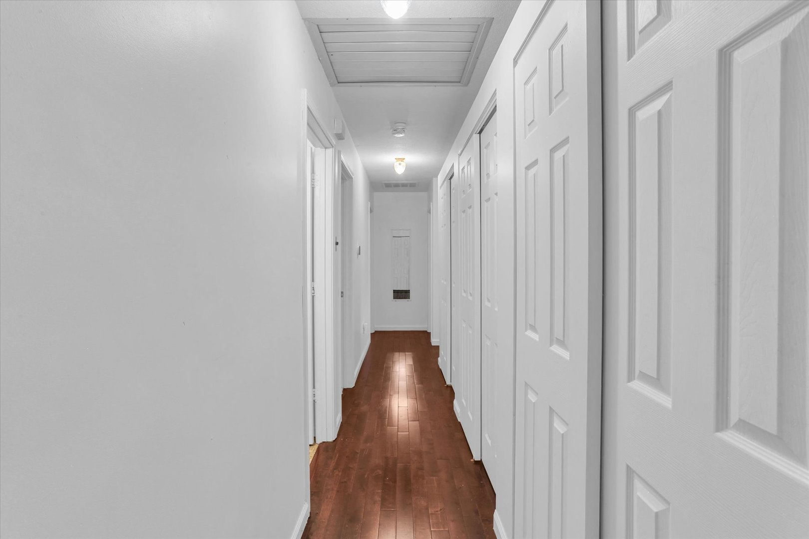 1306 W Hill Street Property Photo 14
