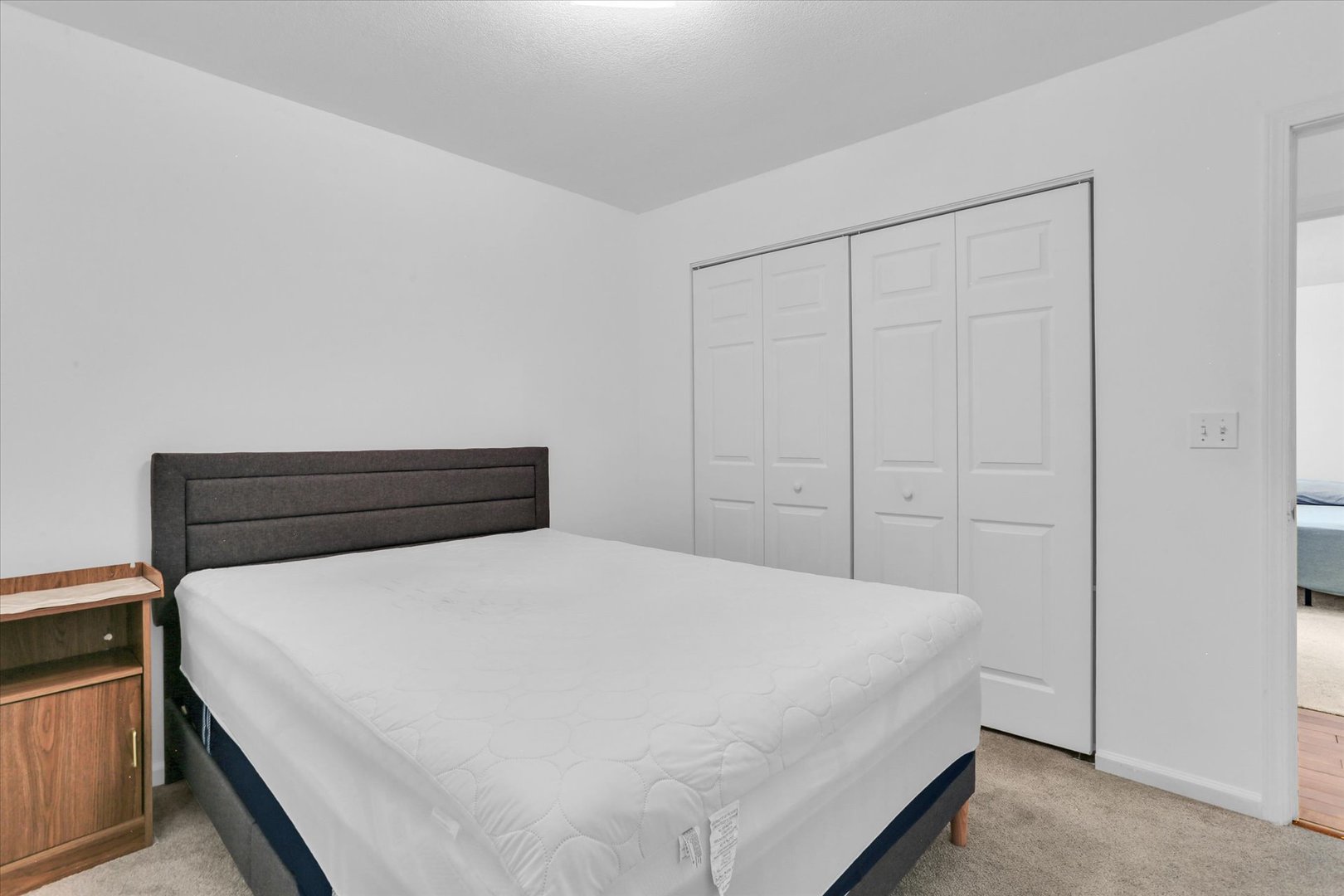 1306 W Hill Street Property Photo 19
