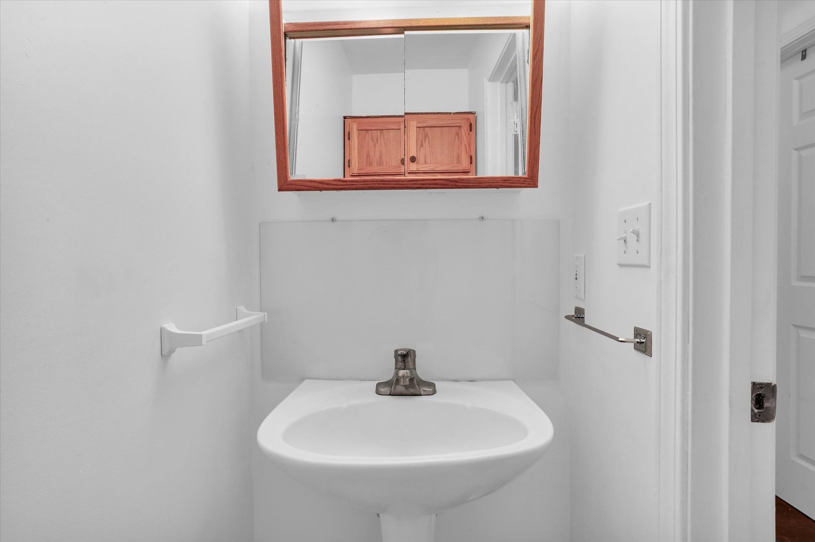 1306 W Hill Street Property Photo 23