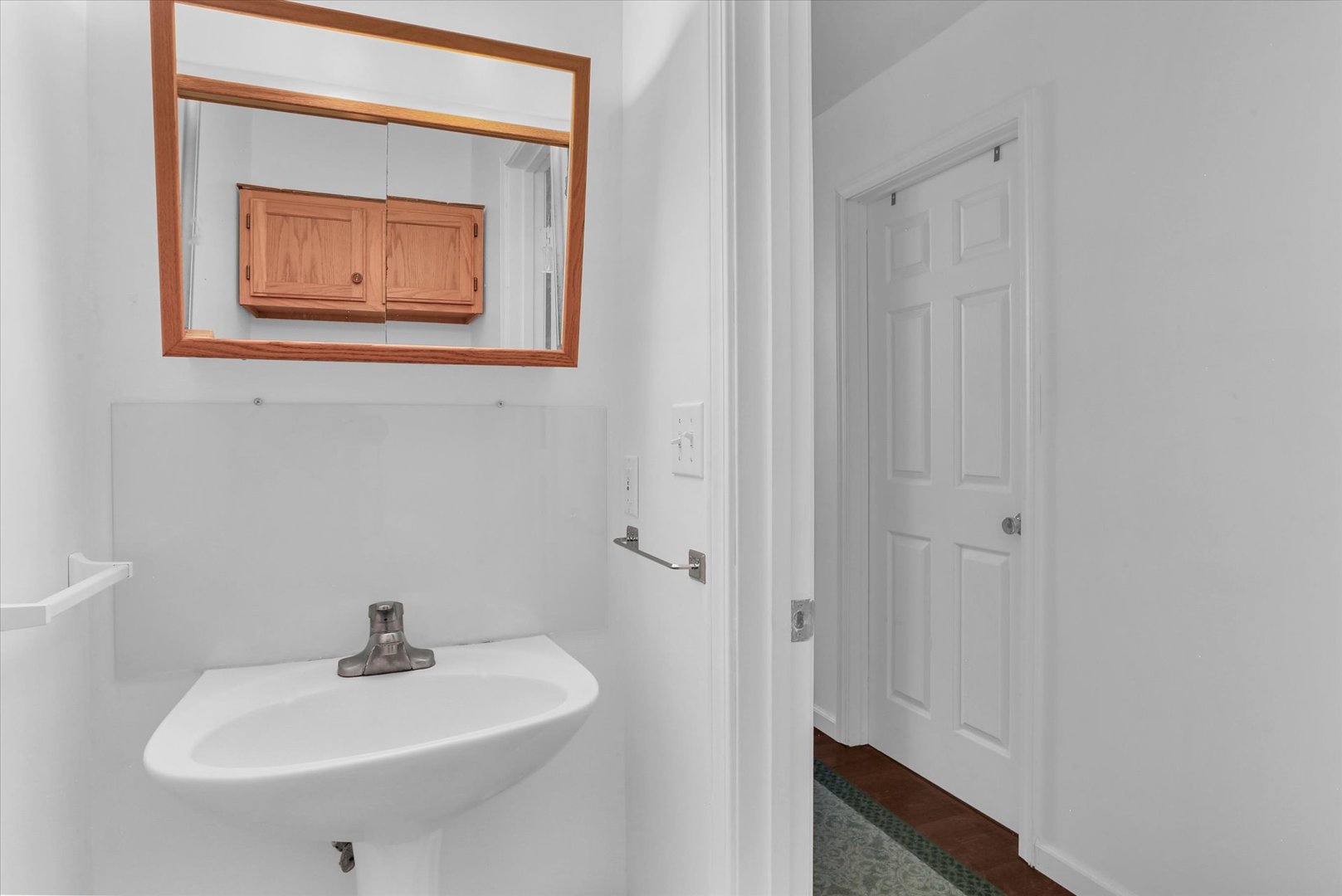 1306 W Hill Street Property Photo 24