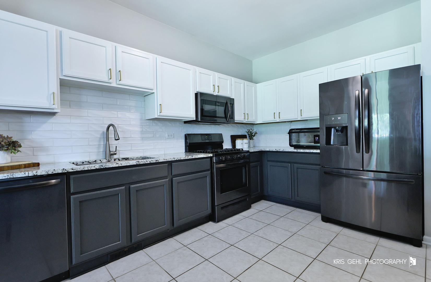 606 Howard Avenue Property Photo 7