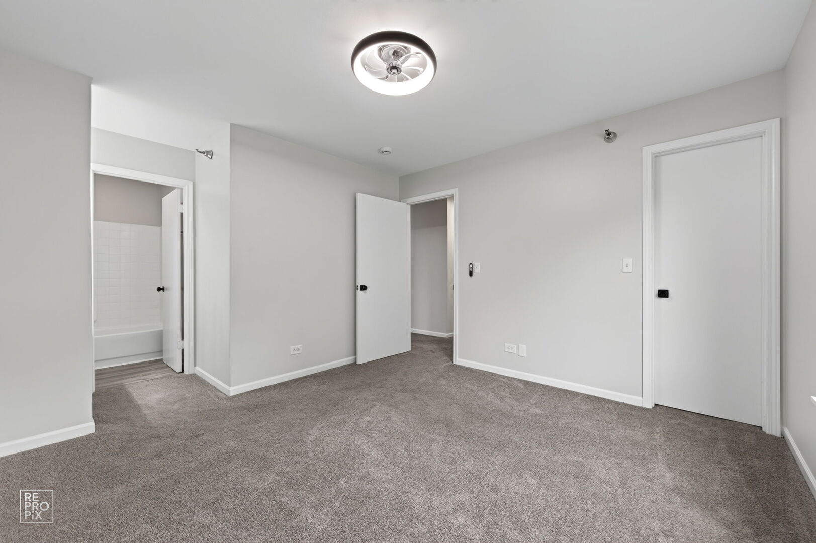 104 Glengarry Drive 208 Property Photo 6