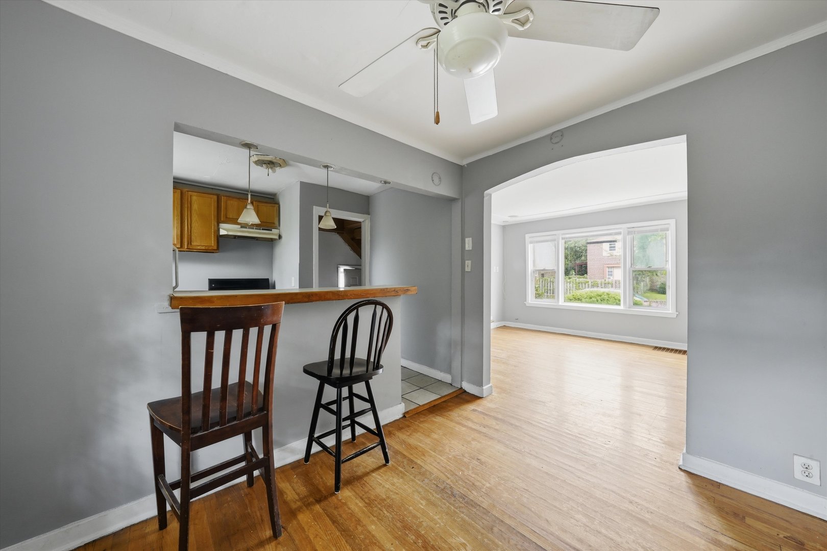 9709 S Yates Boulevard Property Photo 7