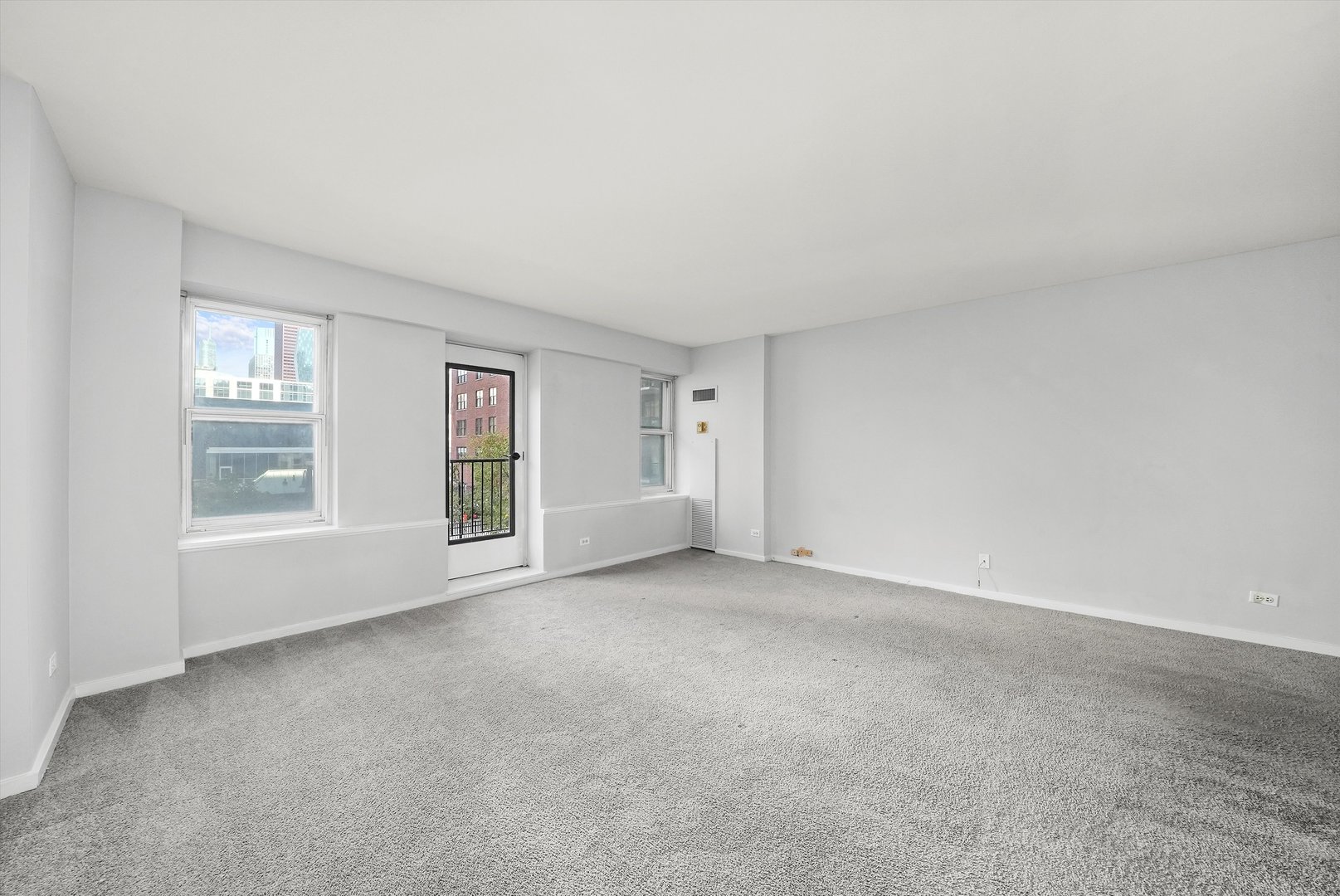 40 E 9th Street 710 Property Photo 4