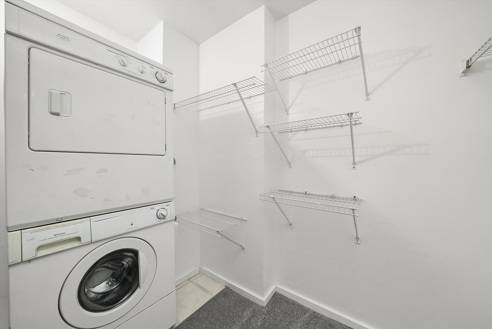 40 E 9th Street 710 Property Photo 11