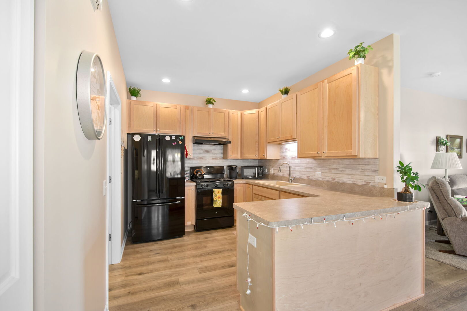 912 Baltimore Street Property Photo 4
