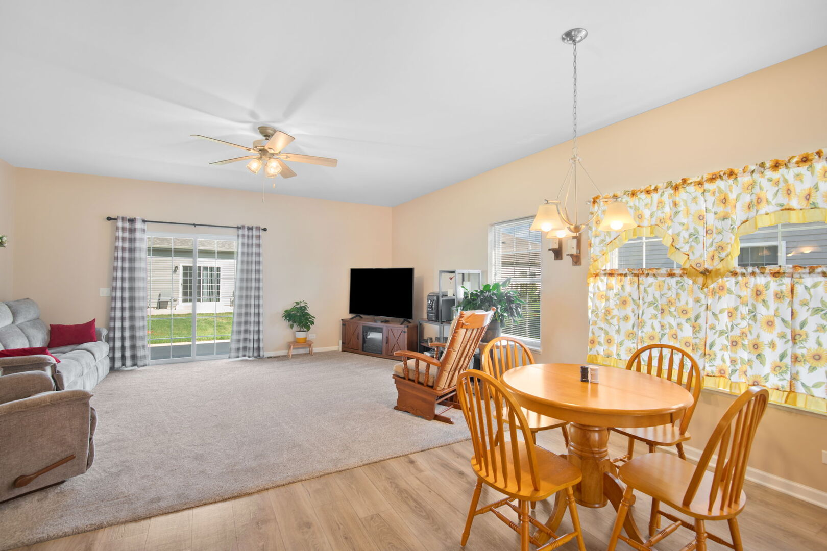 912 Baltimore Street Property Photo 6