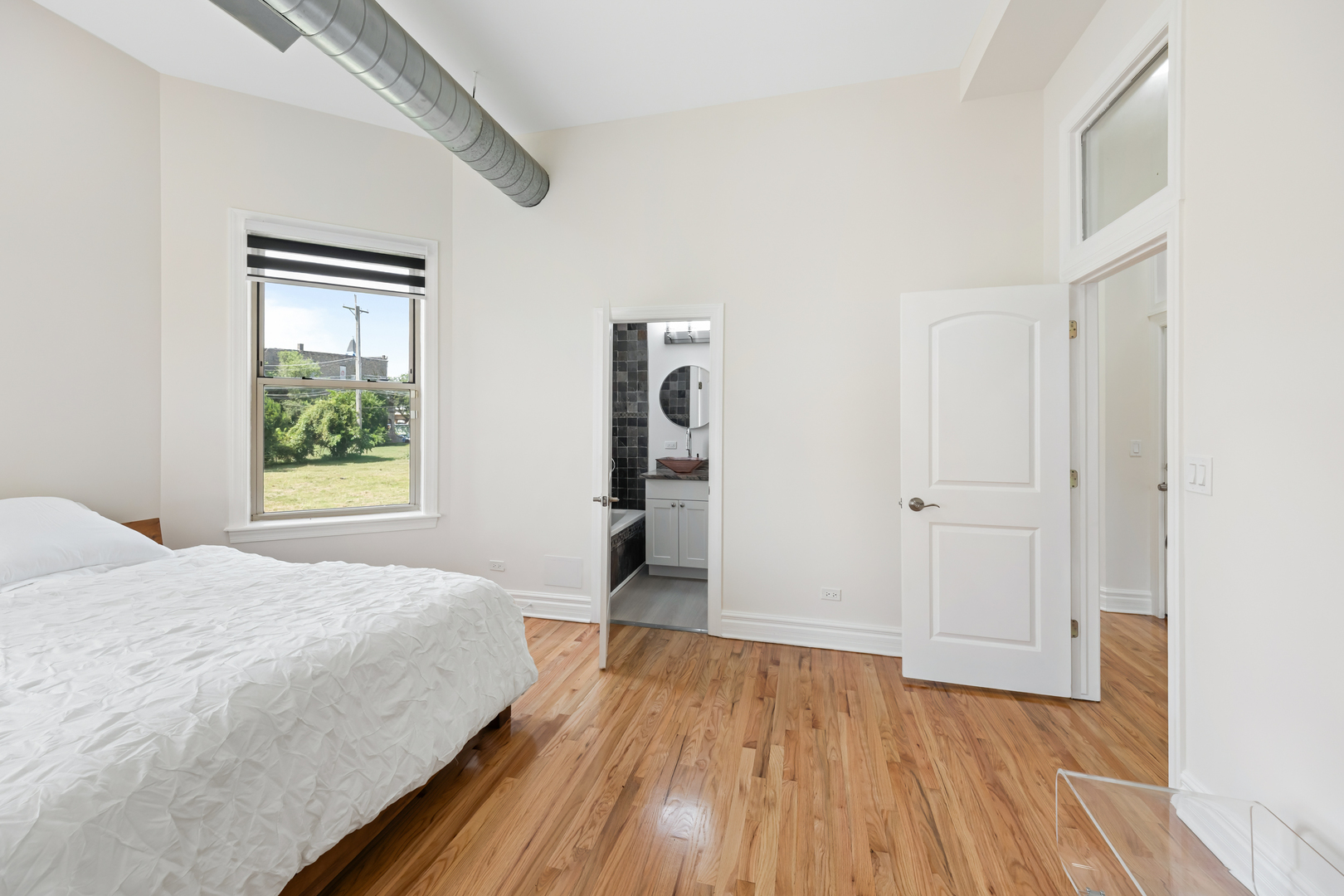 5016 S King Drive 1e Property Photo 15