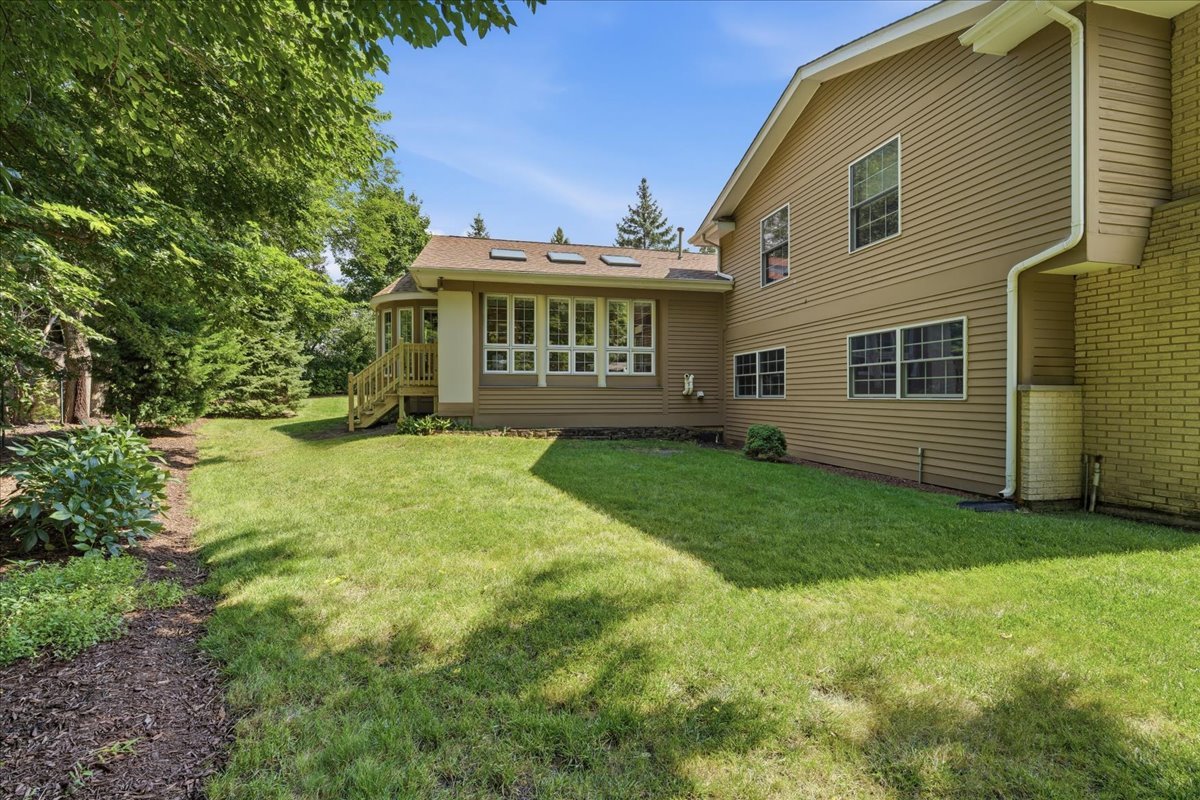 206 Londonderry Court Property Photo 6