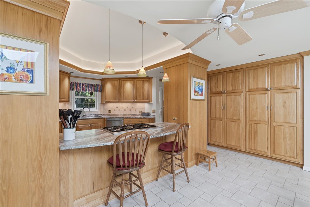 206 Londonderry Court Property Photo 14
