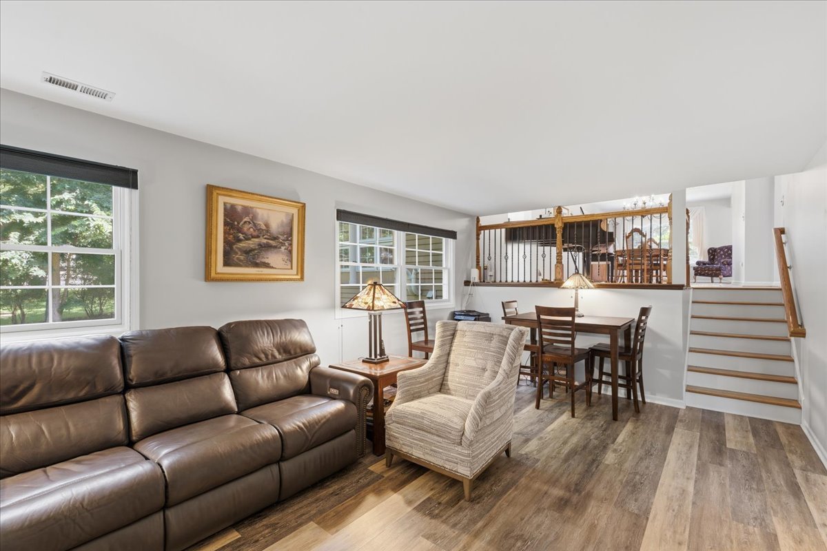 206 Londonderry Court Property Photo 22