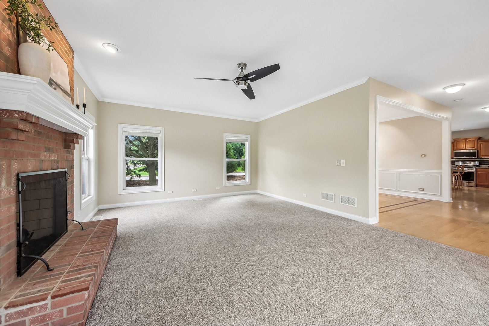 5 Park Place Circle Property Photo 6