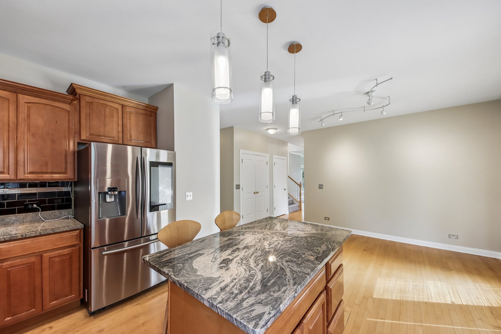 5 Park Place Circle Property Photo 11