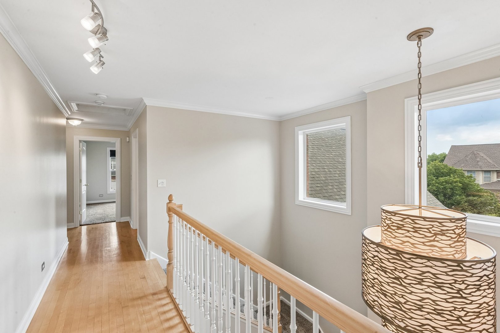 5 Park Place Circle Property Photo 28
