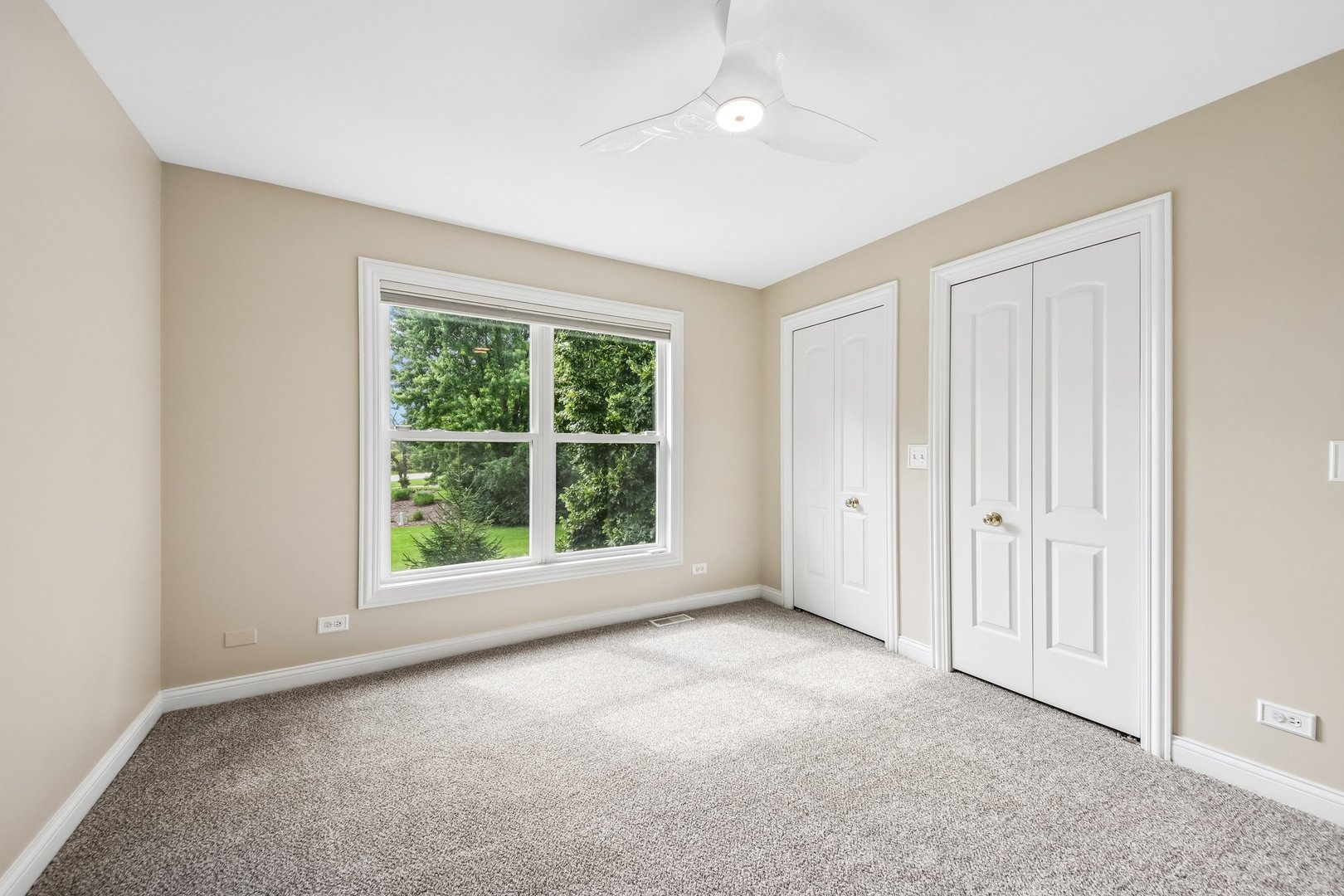 5 Park Place Circle Property Photo 31
