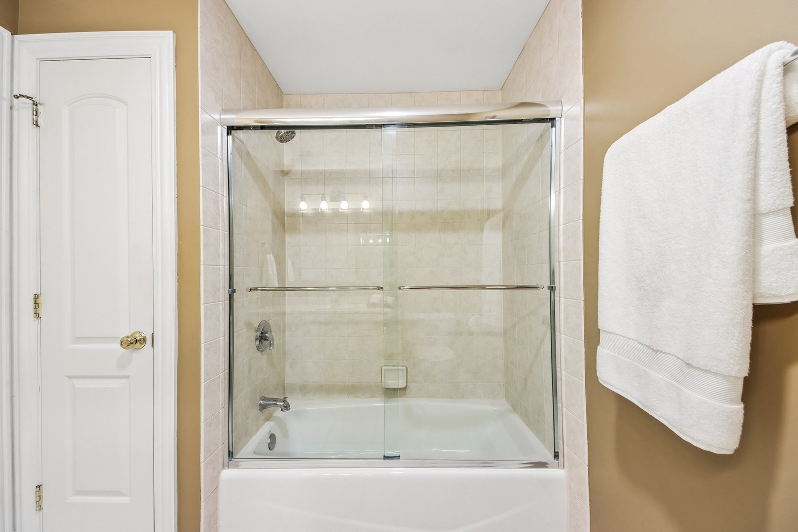 5 Park Place Circle Property Photo 36