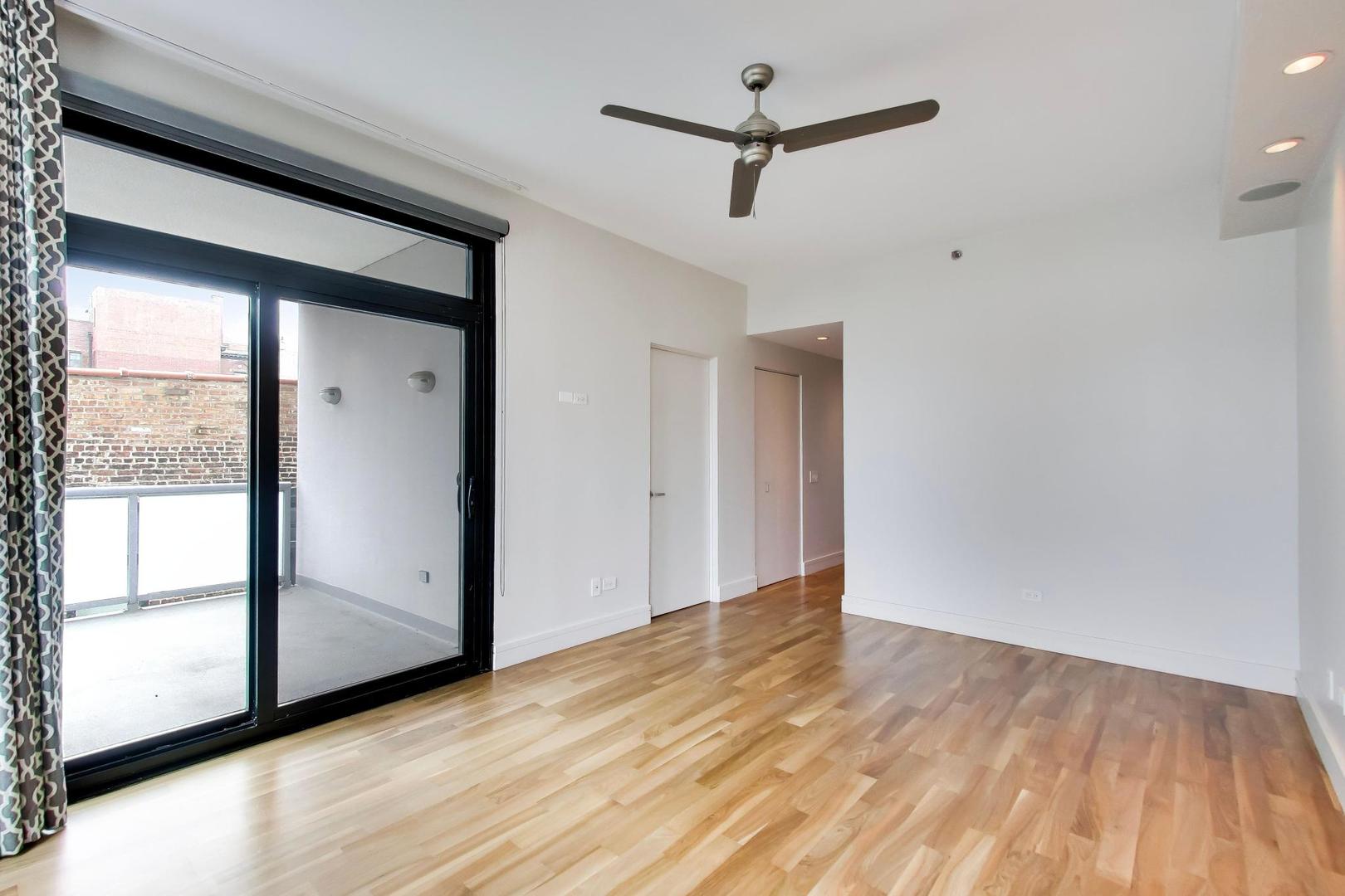 550 W Wellington Avenue 4e Property Photo 21