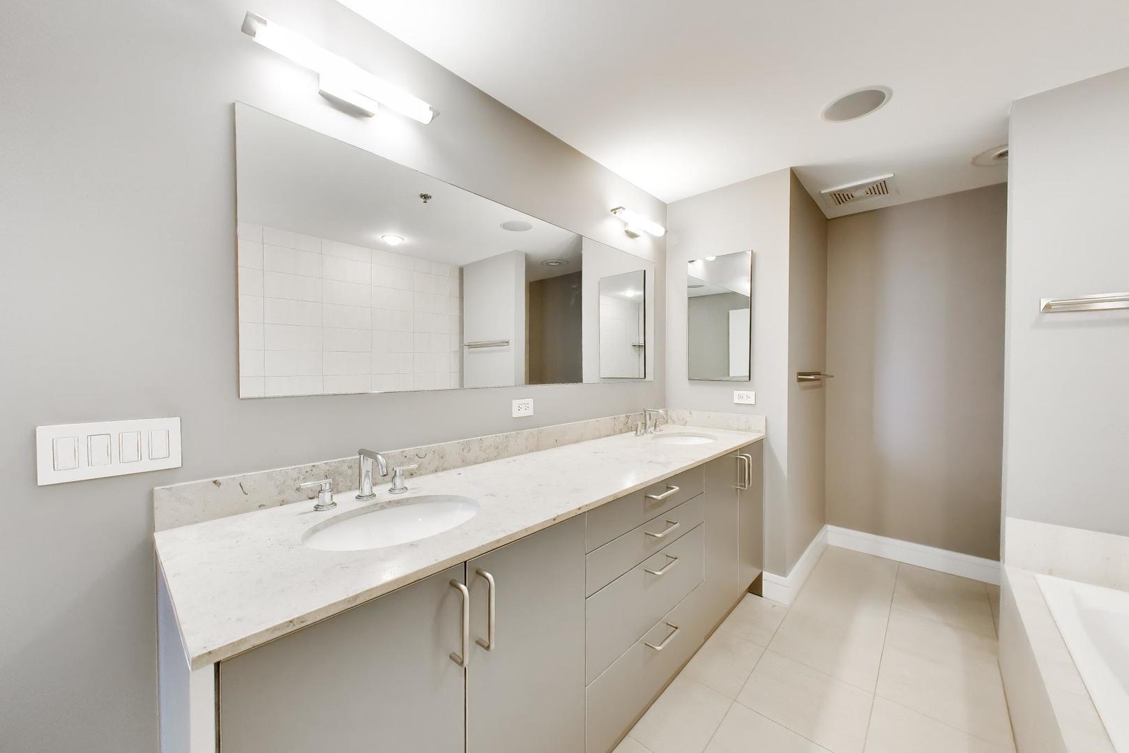 550 W Wellington Avenue 4e Property Photo 27