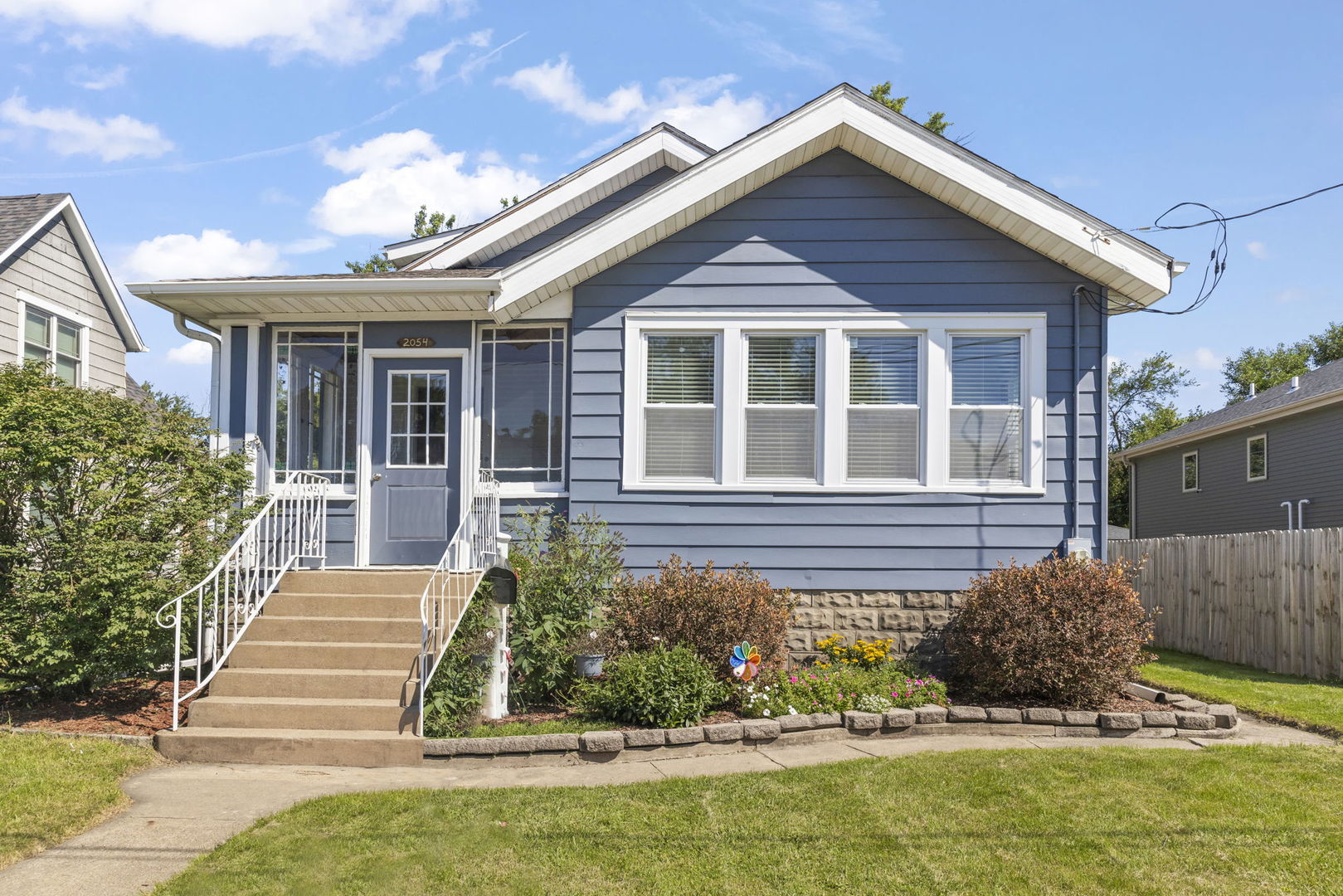 2054 183rd Street Property Photo 2