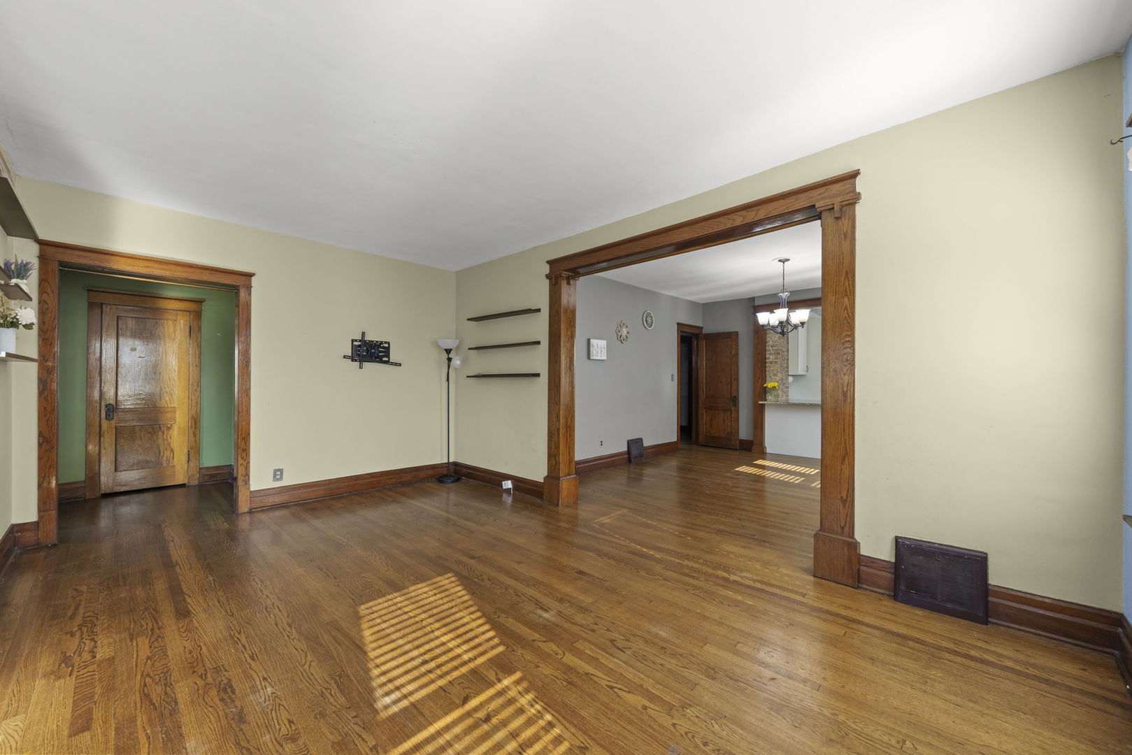 2054 183rd Street Property Photo 10