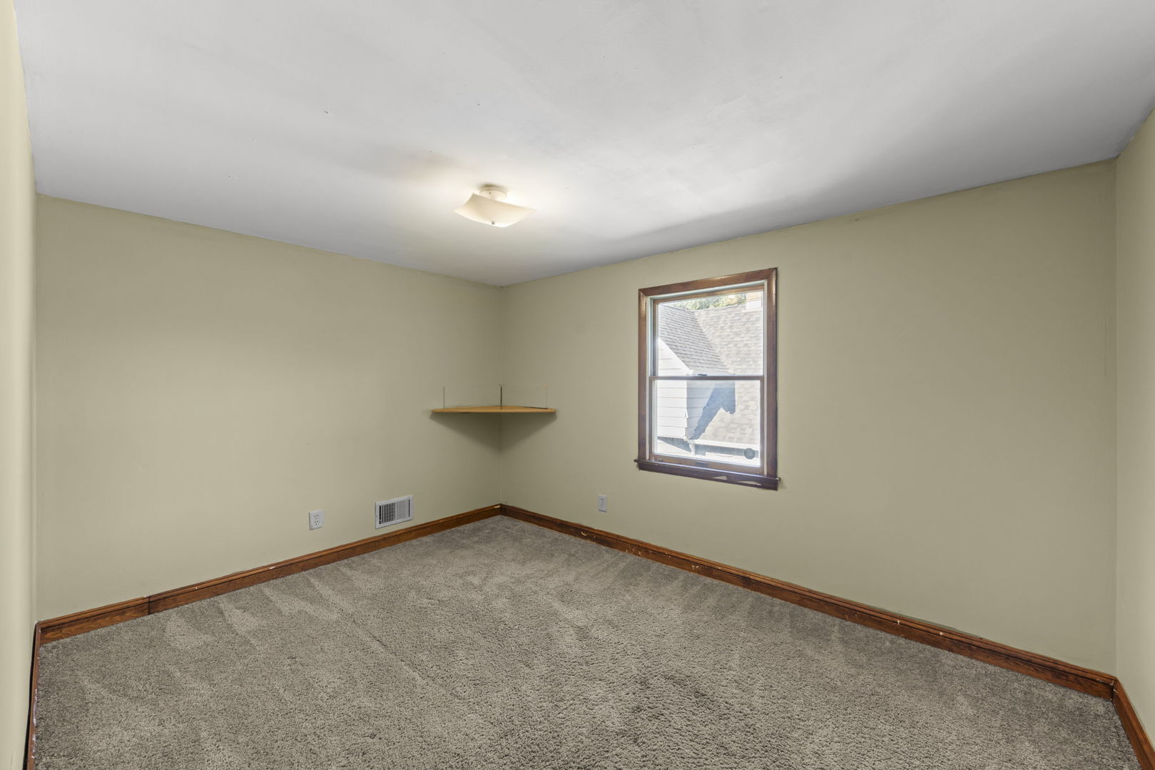 2054 183rd Street Property Photo 28