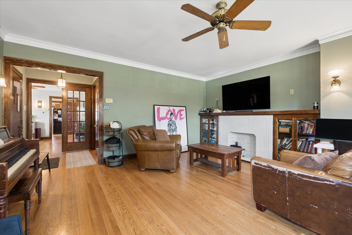 1223 Edmer Avenue Property Photo 4