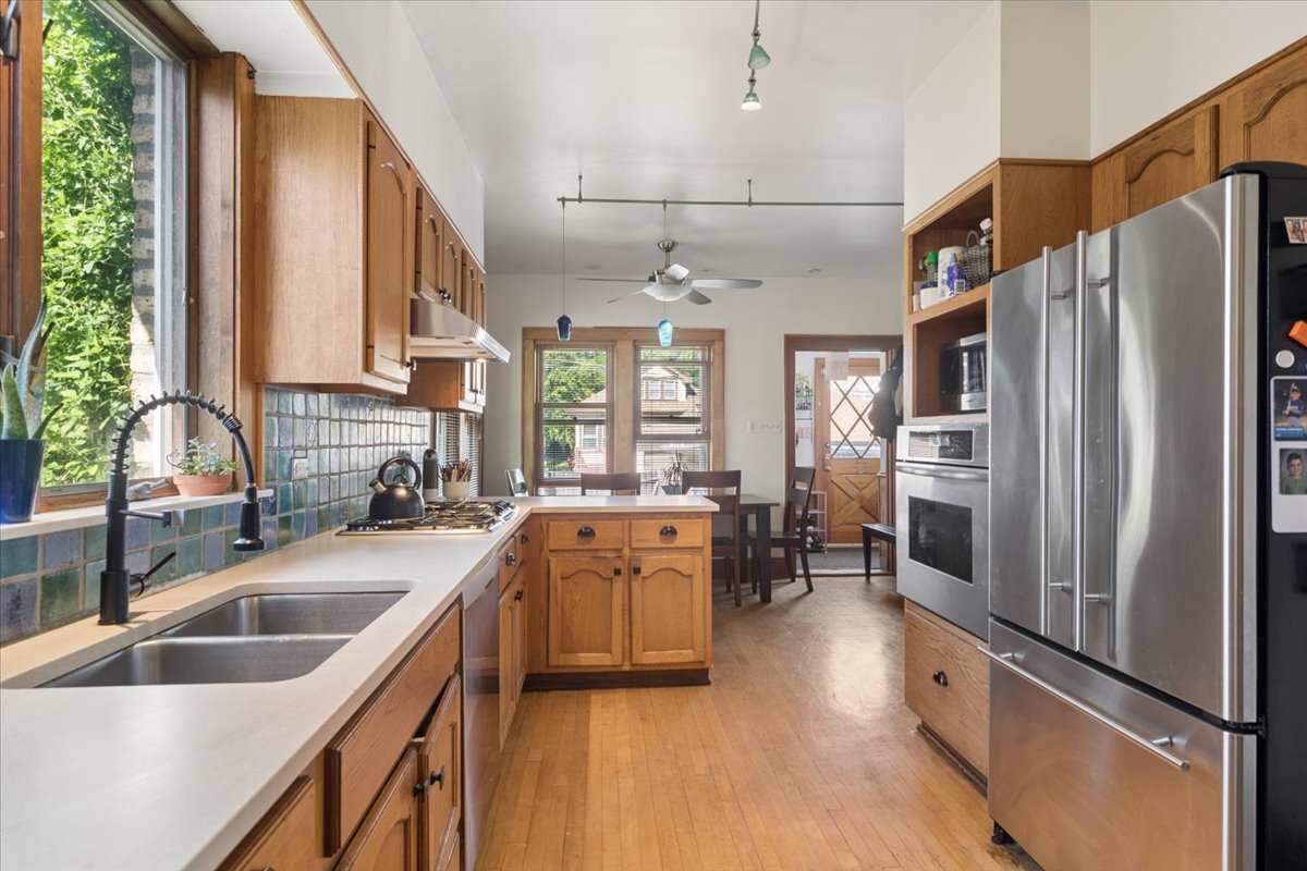 1223 Edmer Avenue Property Photo 11