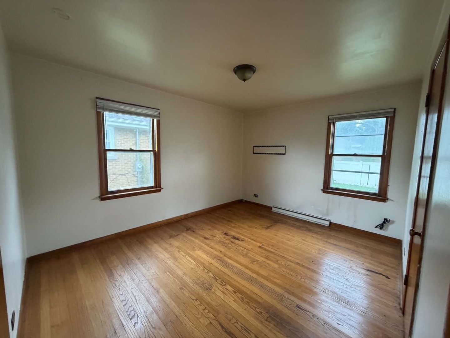 627 E 160th Court Property Photo 5