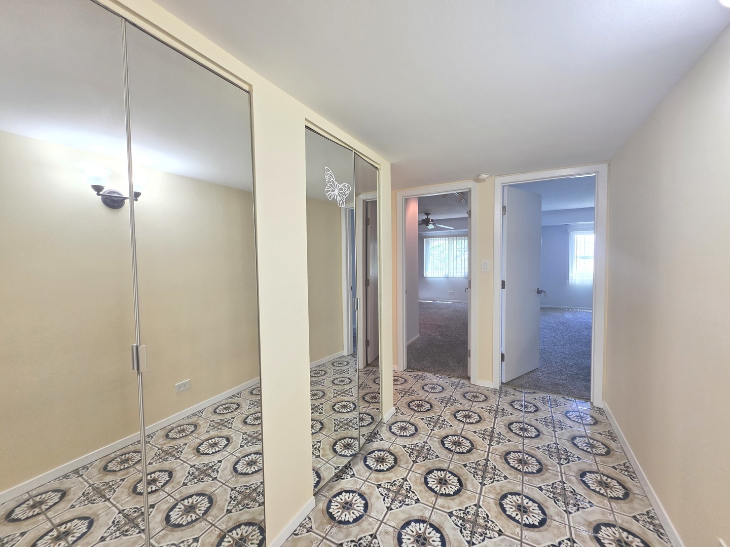 350 Plum Creek Drive 406 Property Photo 8