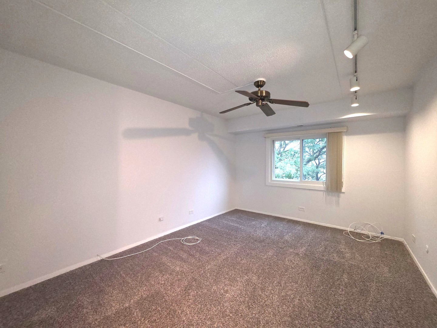350 Plum Creek Drive 406 Property Photo 14