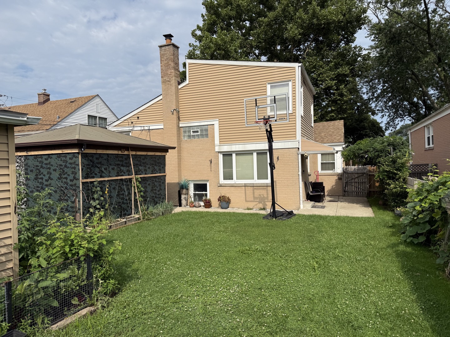 7536 Kildare Avenue Property Photo 14